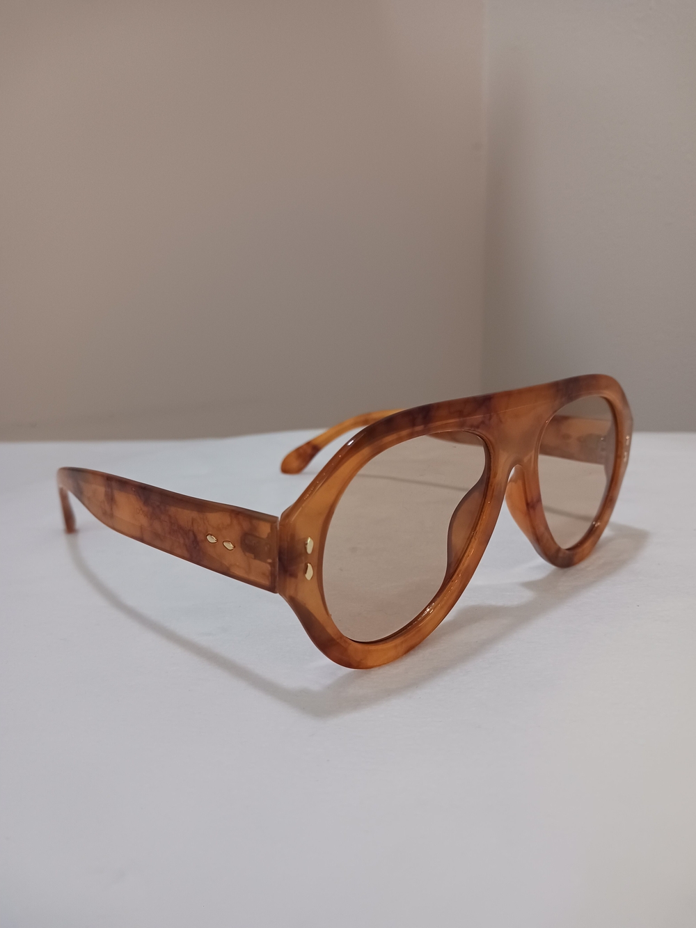 House of Harlow 1960 Tortoiseshell Amber Brown Sunglasses Temples